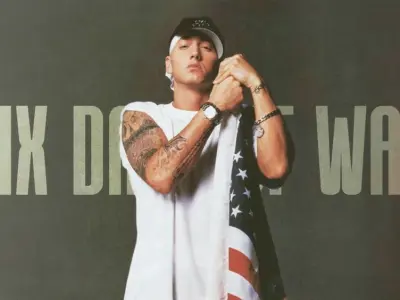 Ngắm nhìn ảnh Eminem trong phong cách rap huyền thoại
