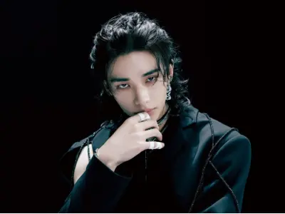 Ảnh Hyunjin (Stray Kids) biểu cảm đa dạng đầy sức hút
