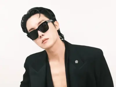 Tuyển chọn ảnh J-Hope (BTS) khiến fan không thể rời mắt