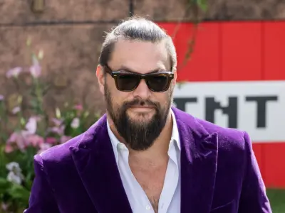 Loạt ảnh Jason Momoa phong cách độc lạ hút hồn khán giả