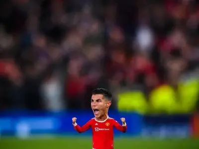 Ronaldo meme hài hước khiến fan bóng đá cười nghiêng ngả