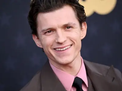 Bộ sưu tập ảnh Tom Holland đa phong cách đầy ấn tượng