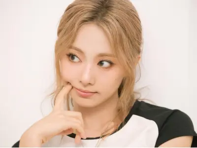 Bộ ảnh Tzuyu (TWICE) cực chất chứng minh đẳng cấp visual